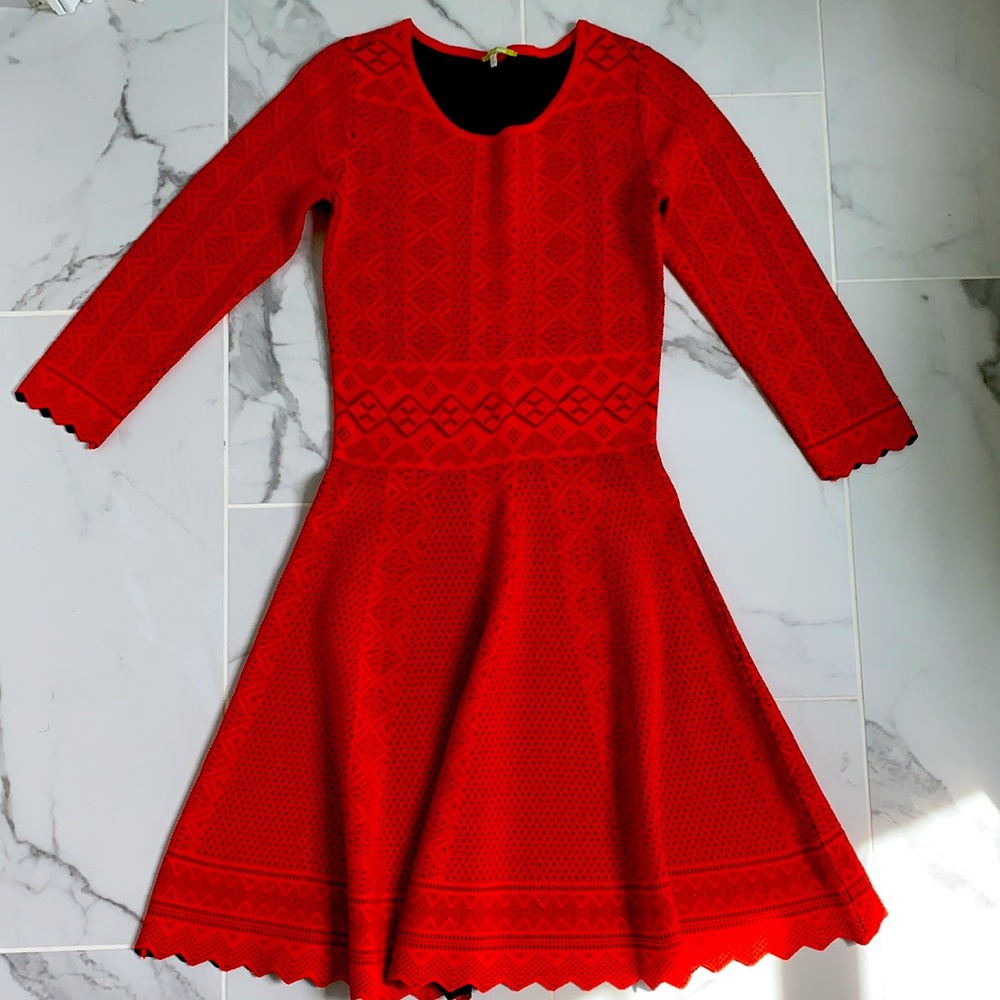 Gianni Bini 3/4 sleeve Red Scalloped Knit Dress